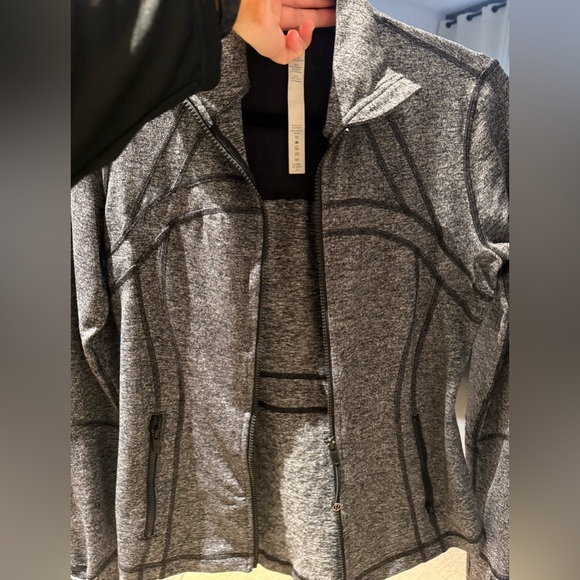 Lululemon gray define zip up jacket - Picture 6 of 11